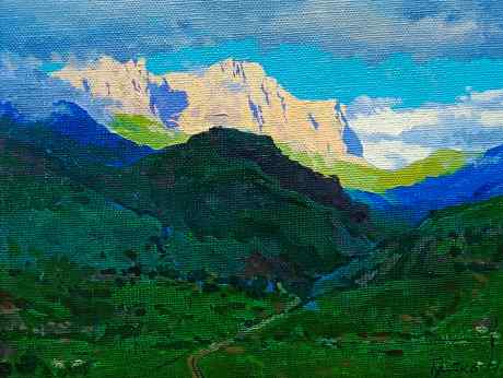 Солнце в Чегемском ущелье